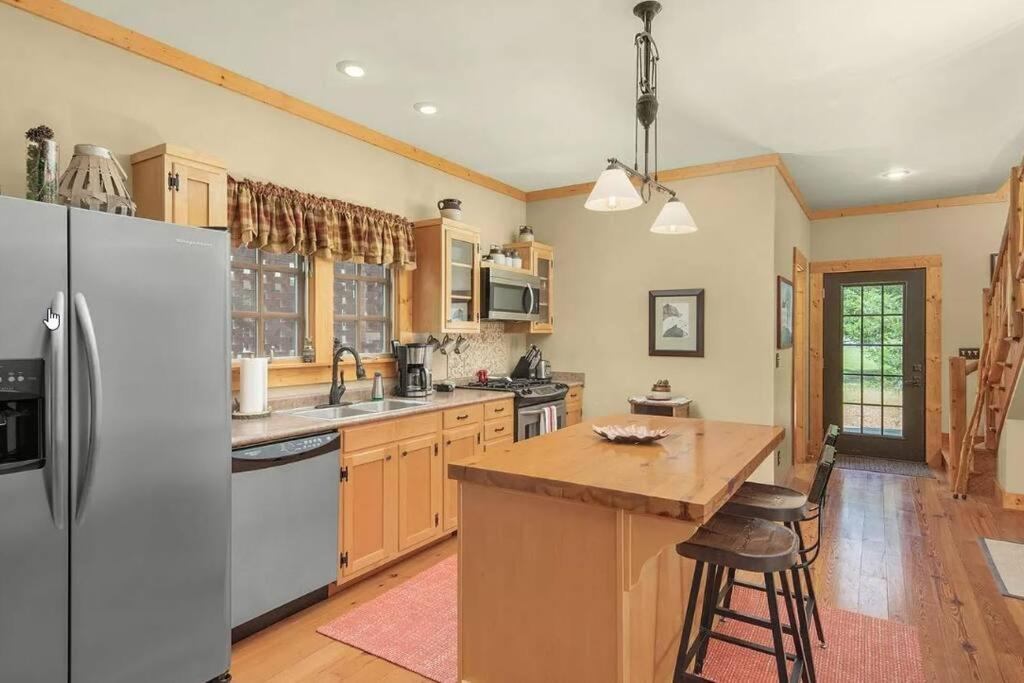 Quiet Getaway At Wayward Cottage Pisgah Exterior foto