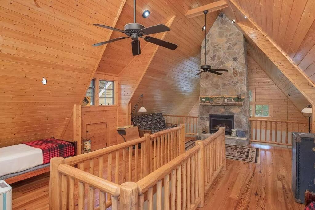 Quiet Getaway At Wayward Cottage Pisgah Exterior foto